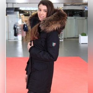 DOWN-FILLED Winter Jacket! Real Fur On The Hood! 🤩Imported From 🇫🇷 Fran…